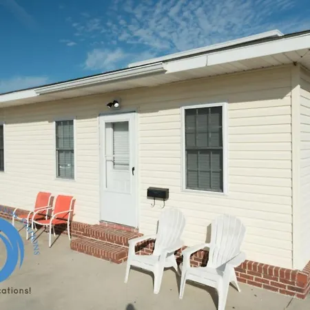 Cg Beach Bungalow 3